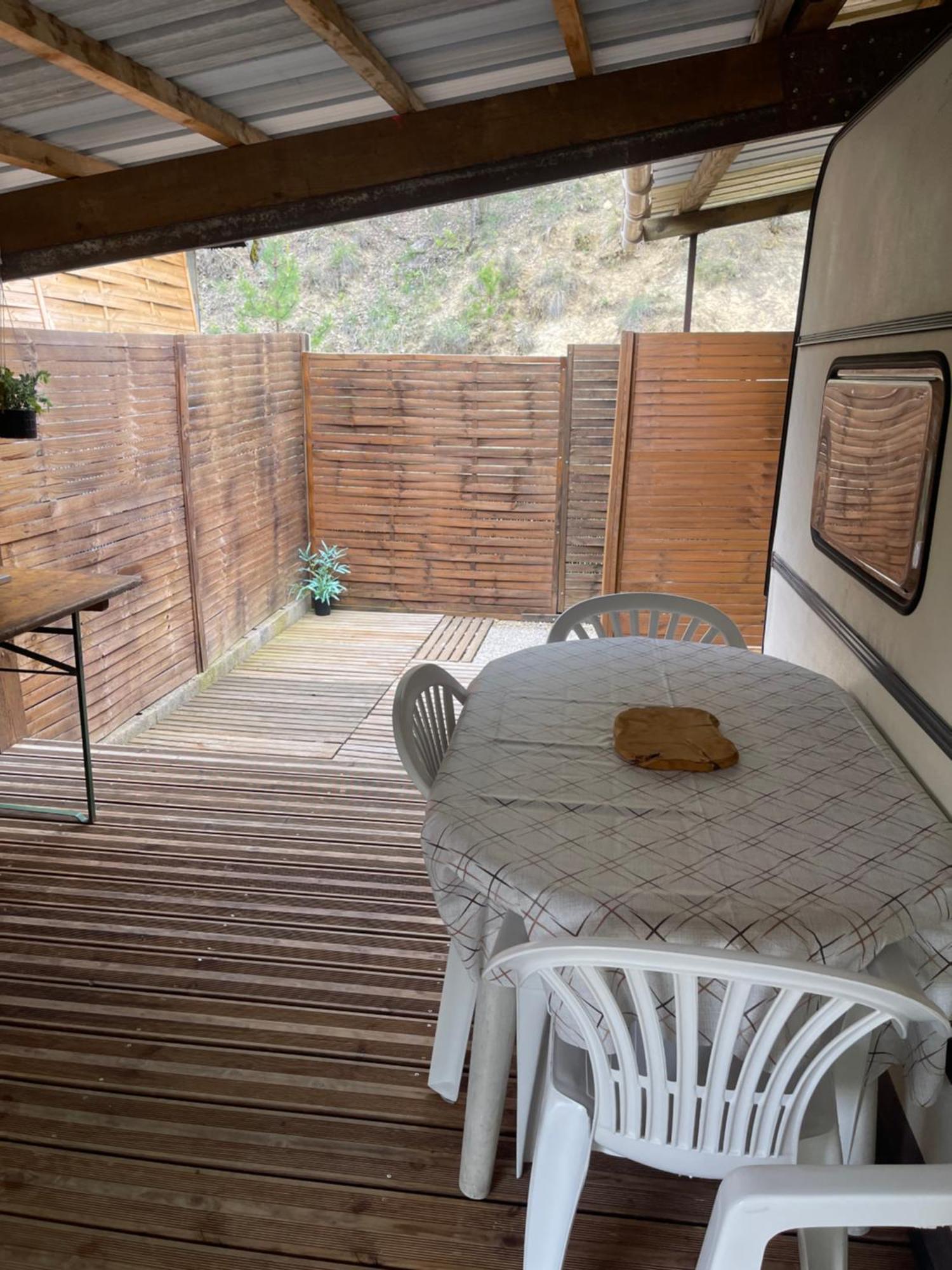 Caravanes De Provence Aiglun  Экстерьер фото
